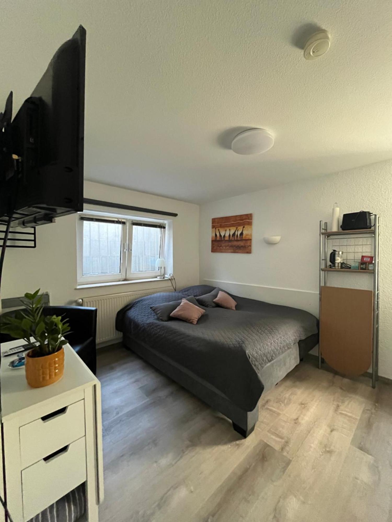 Apartment Ruhige Sout. Whg. Feldrandnaehe *
